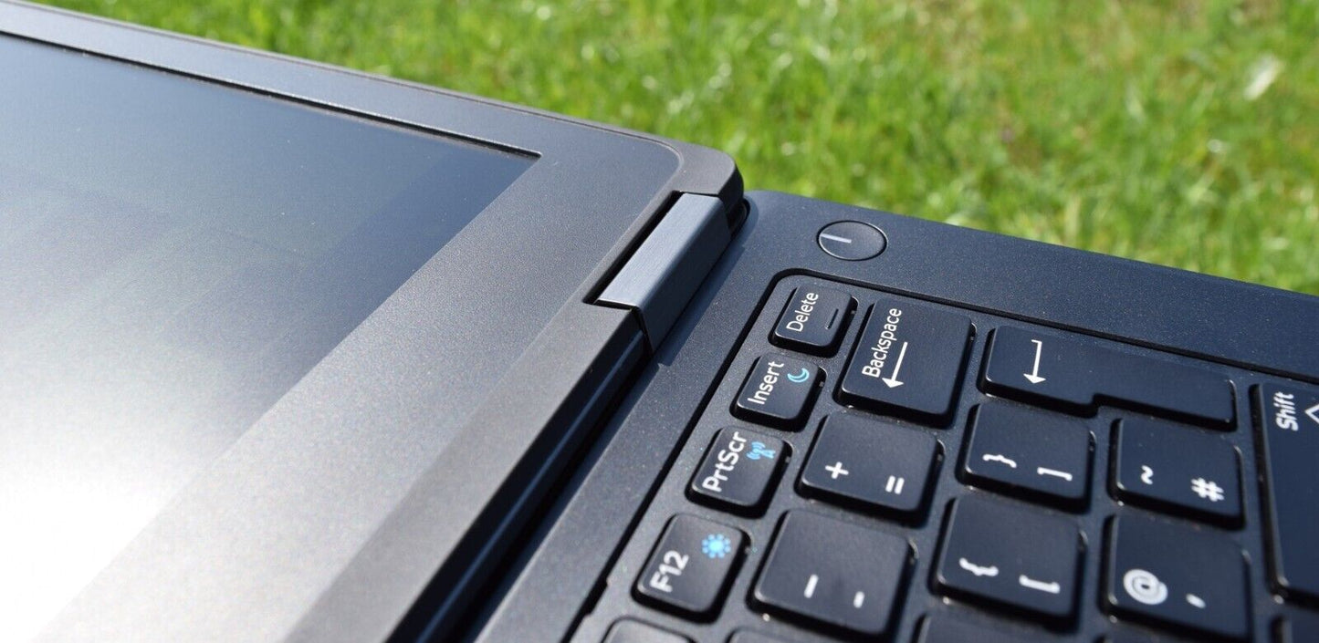 Dell 12" Slim Laptop Intel Core i5 2.4 GHz 16GB ram 256GB SSD Webcam BT Win10Pro