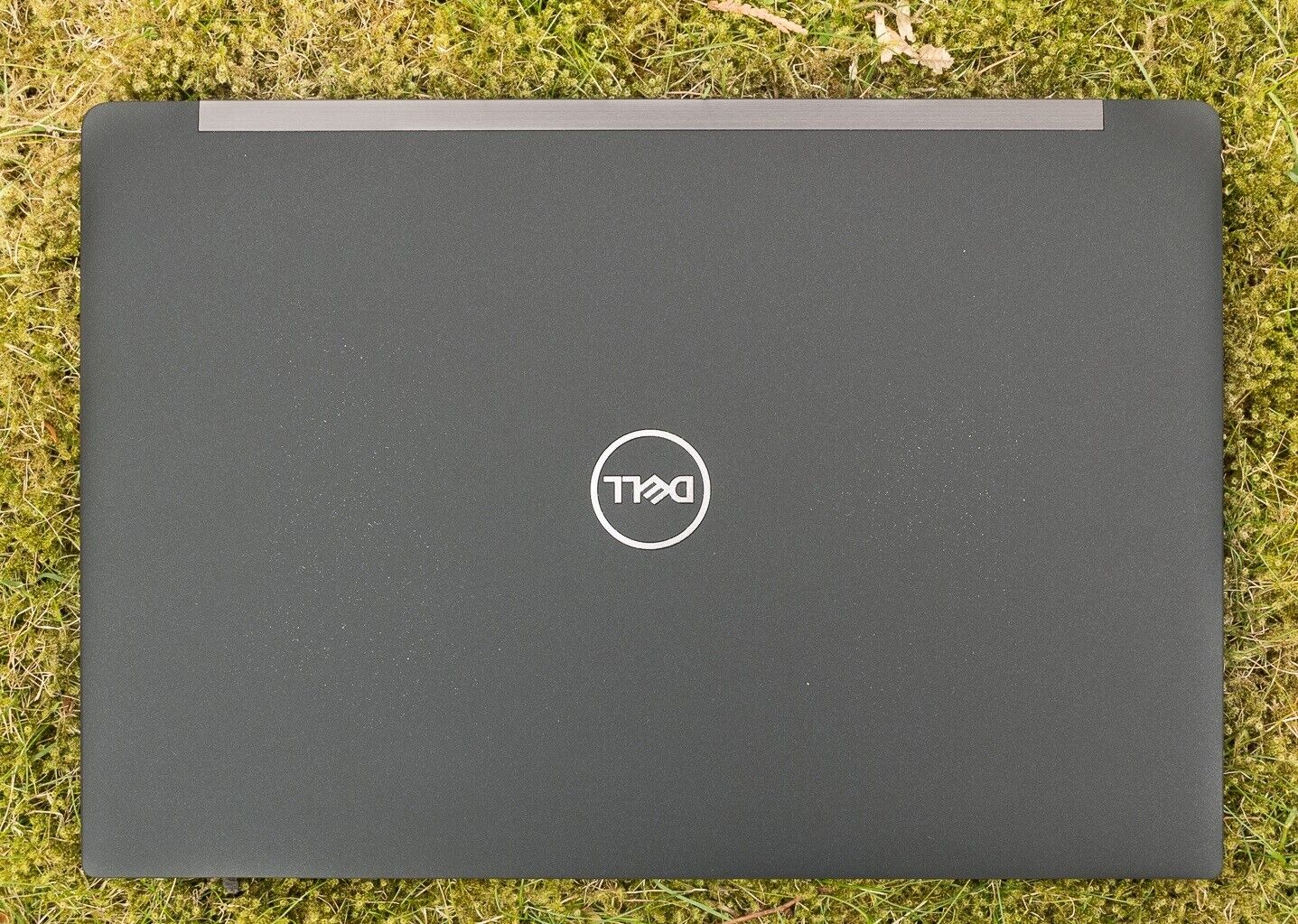 *ULTRASLIM*DELL Intel i5 8th Gen 16GB RAM 256GB SSD WEBCAM 13.3" FHD TOUCHSCREEN