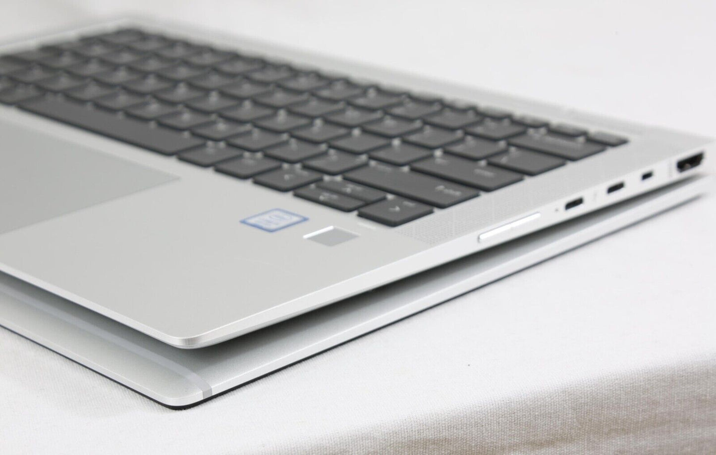 HP convertible 2-in-1 TOUCHSCREEN 13.3" i7-8650U 512GB SSD 16GB ram Cam BT W11P