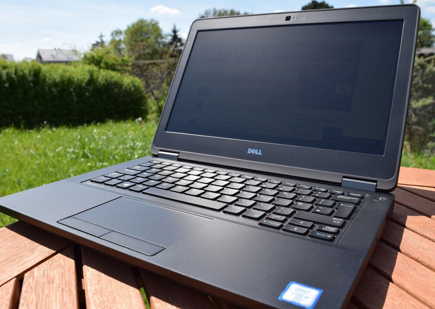 Dell 12" Slim Laptop Intel Core i5 2.4 GHz 16GB ram 256GB SSD Webcam BT Win10Pro