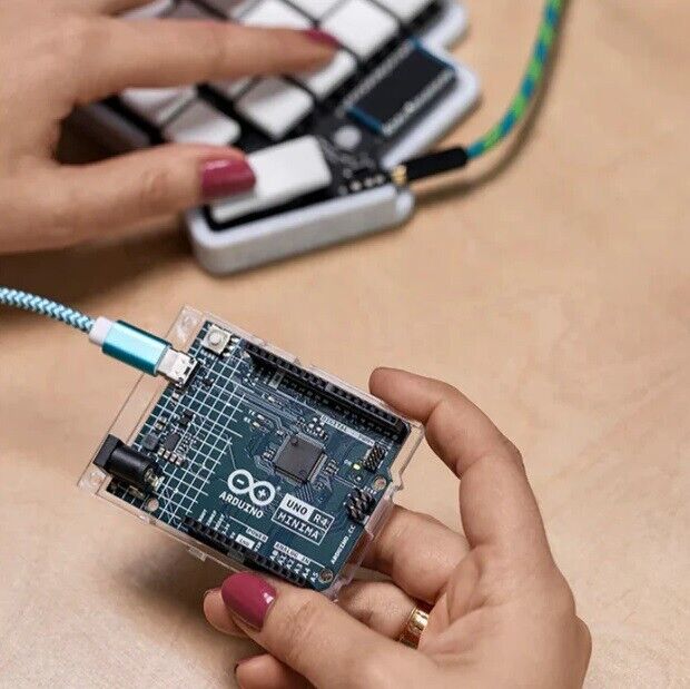 *NEW!* Compatible with Arduino UNO R4 Minima Development Board 32 KB RAM, 48 MHz